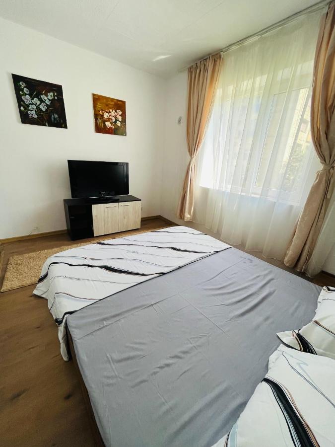 Apartament Yasmy Appartement Orşova Buitenkant foto